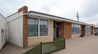 Edmonton, AB Office/Retail - 6503-6515 118 Av NW