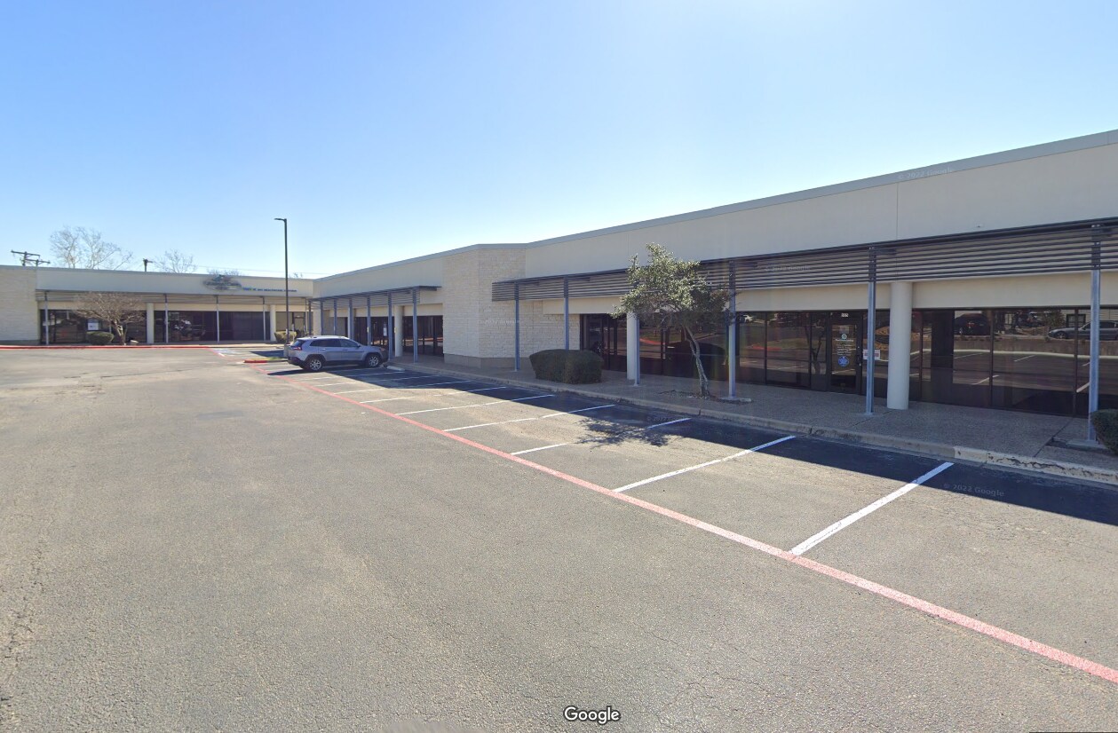 2000 N Mays St Round Rock, TX 78664 Retail Property for Lease on