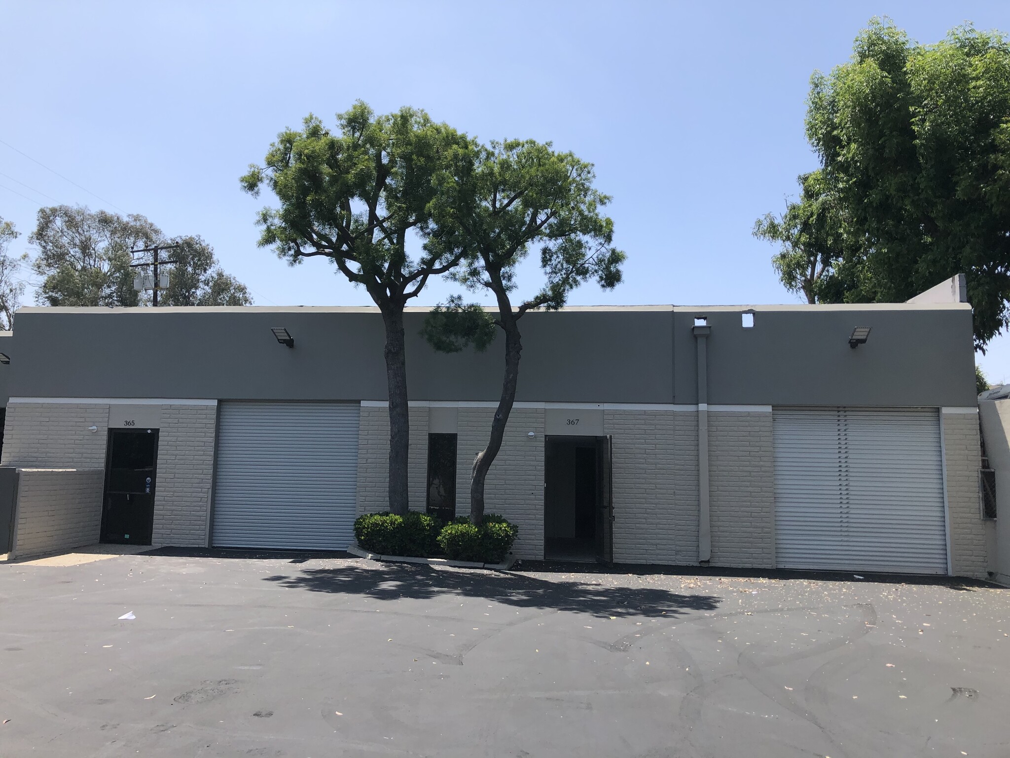 355-367 E Beach Ave, Inglewood, CA for Rent