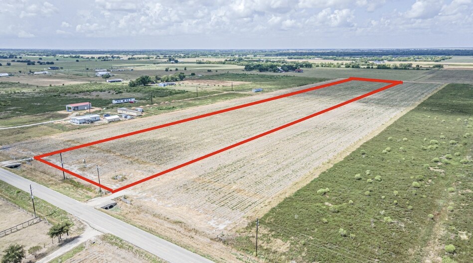 4327 Polak rd, Wallis, TX for Sale
