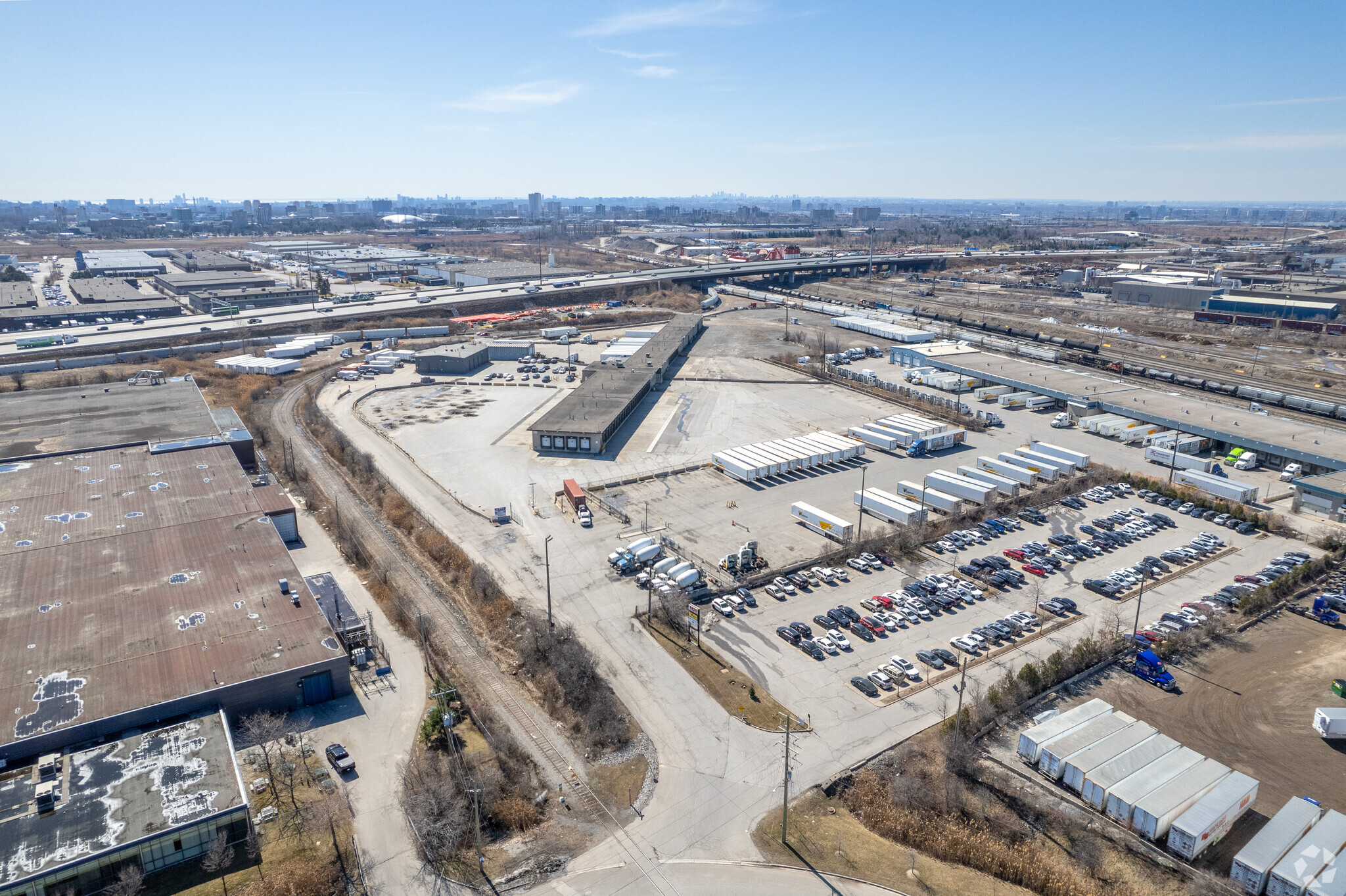 101 Doney Cres, Vaughan, ON for Rent