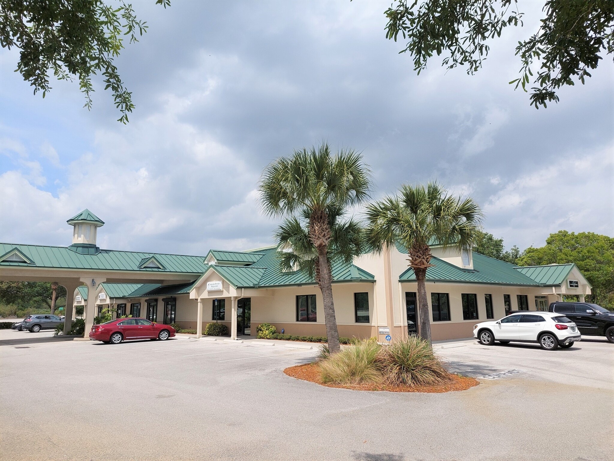 1880 37th St, Vero Beach, FL for Sale