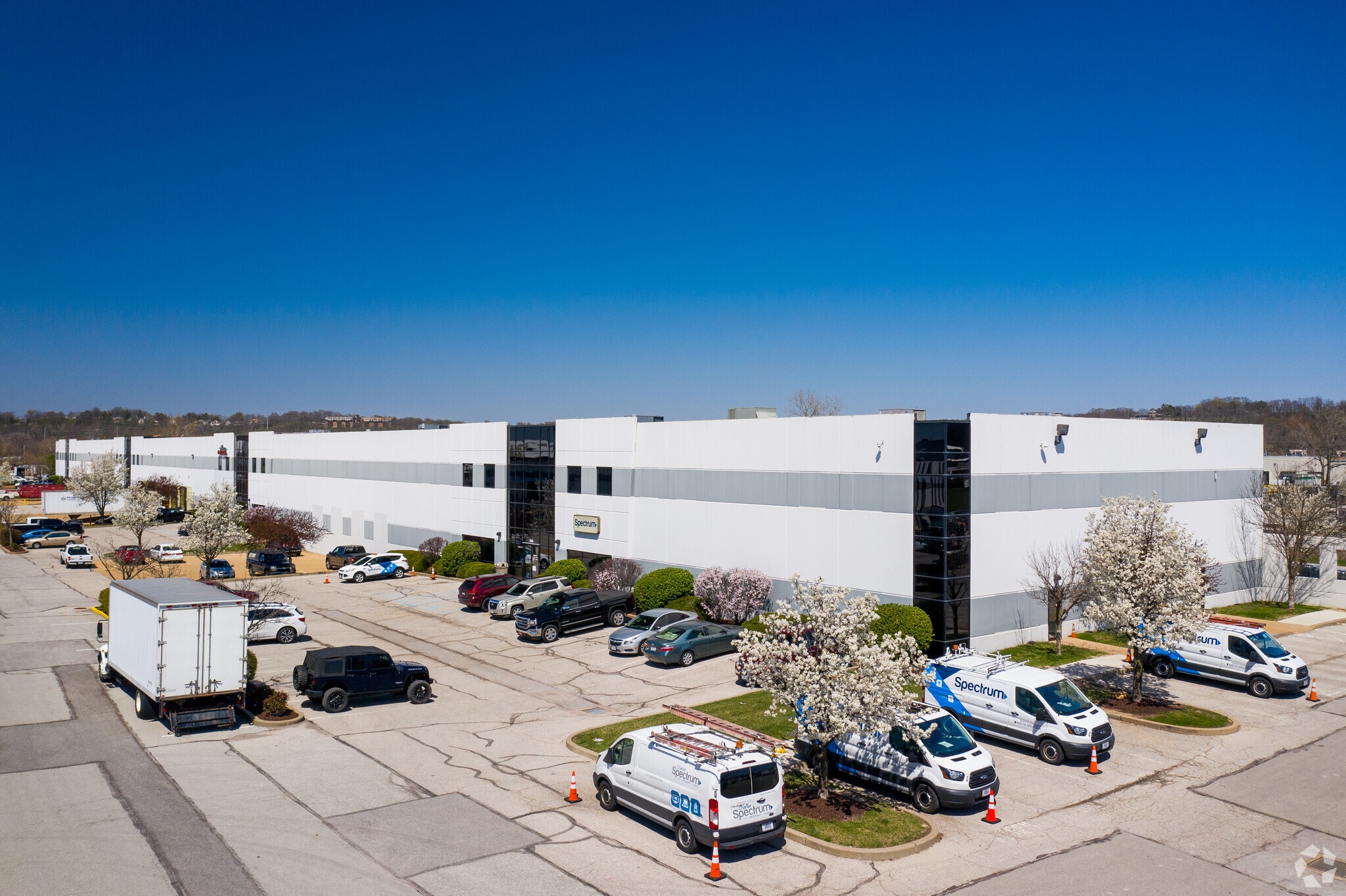 2081-2089 Corporate 44 Dr, Fenton, MO for Rent