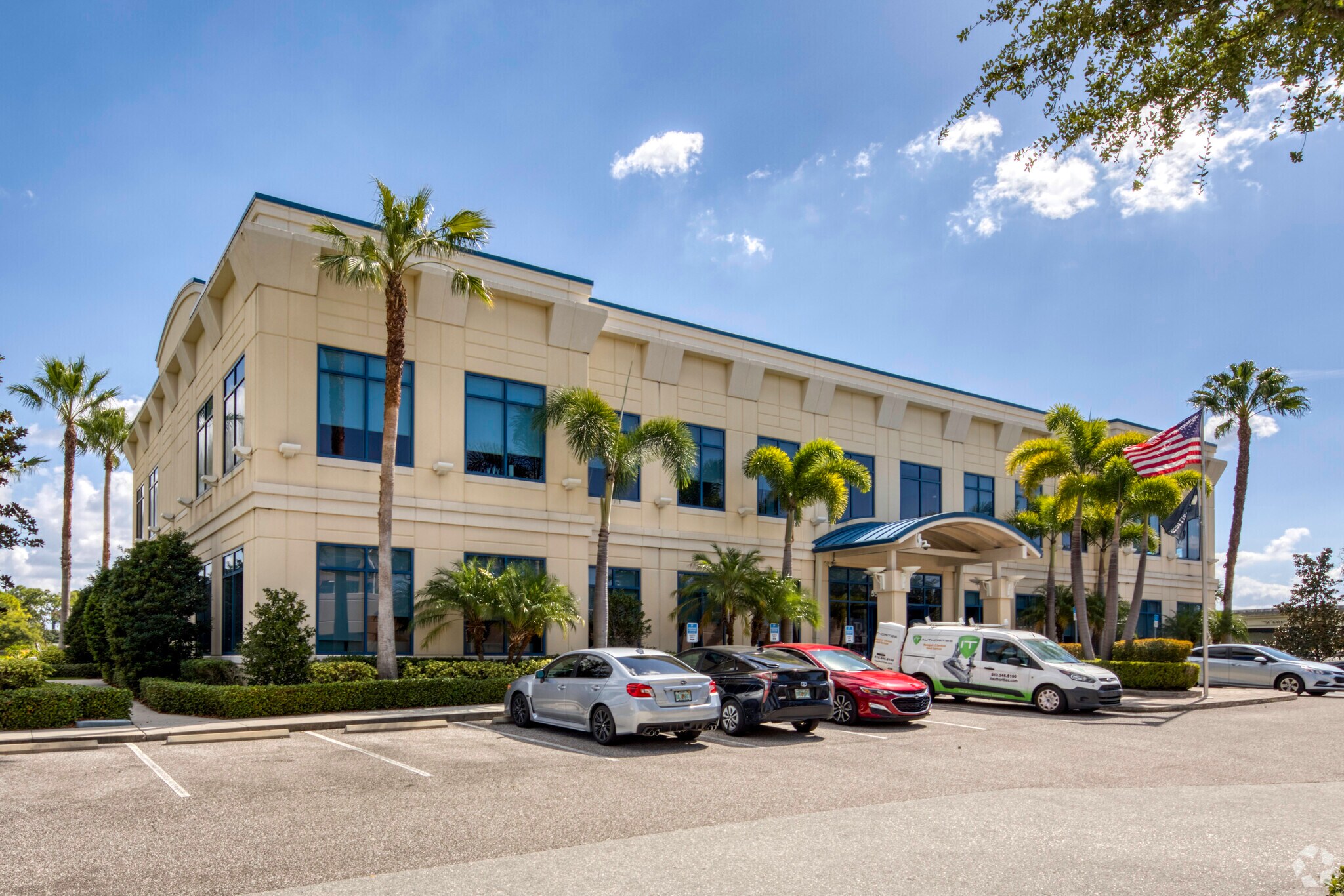 5540 W Executive Dr, Tampa, FL for Rent