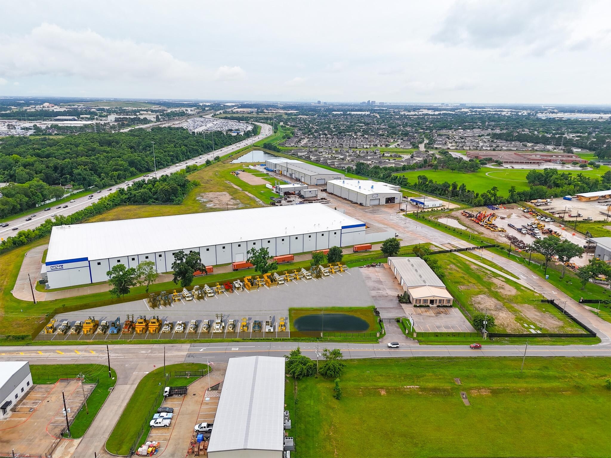 1330 Bammel Rd, Houston, TX for Rent