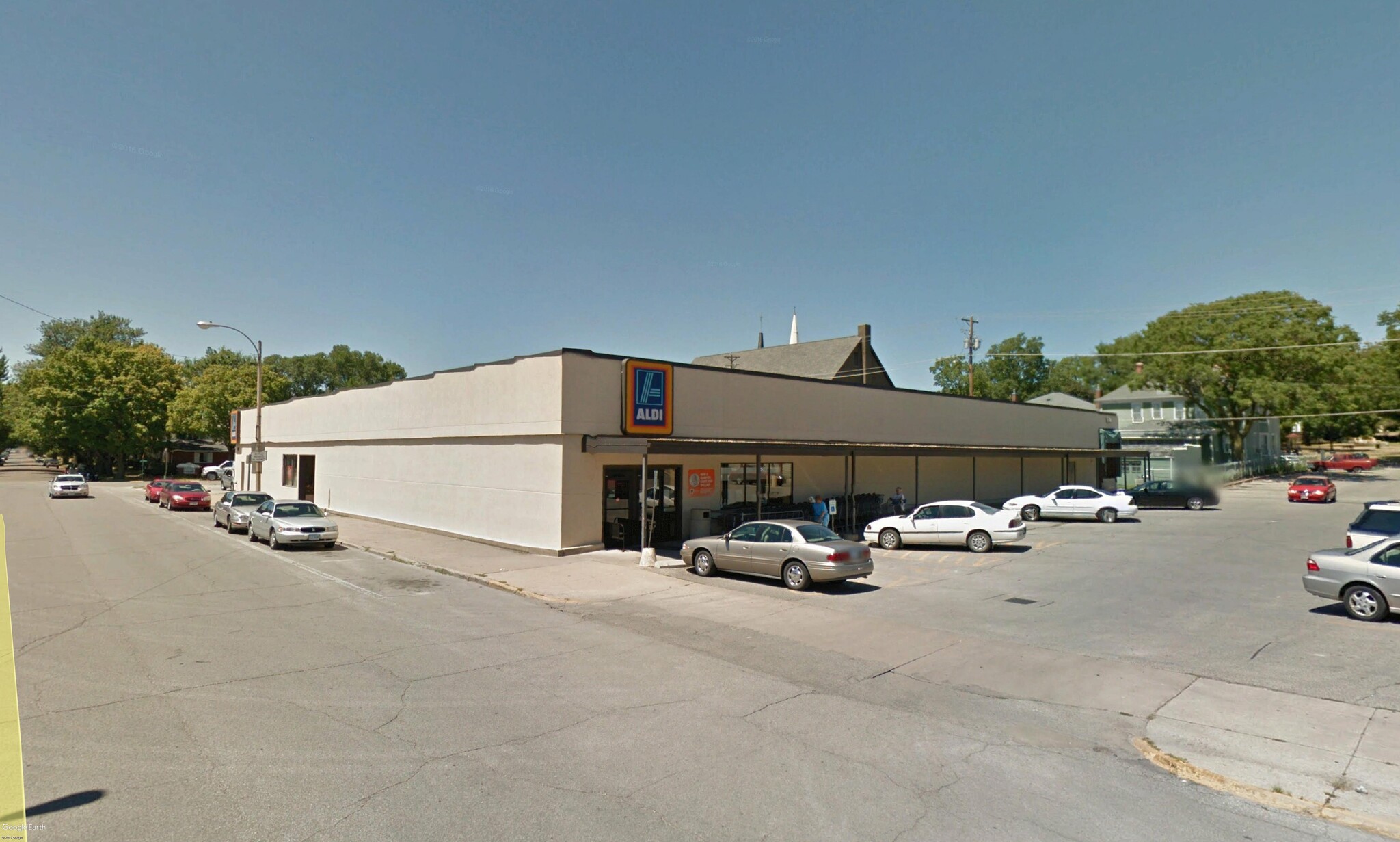 927 1/2 Ave, Fort Madison, IA for Rent