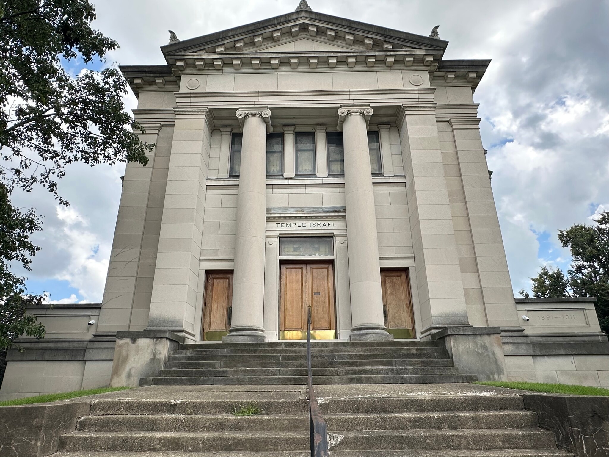 540 S 6th St, Terre Haute, IN for Sale