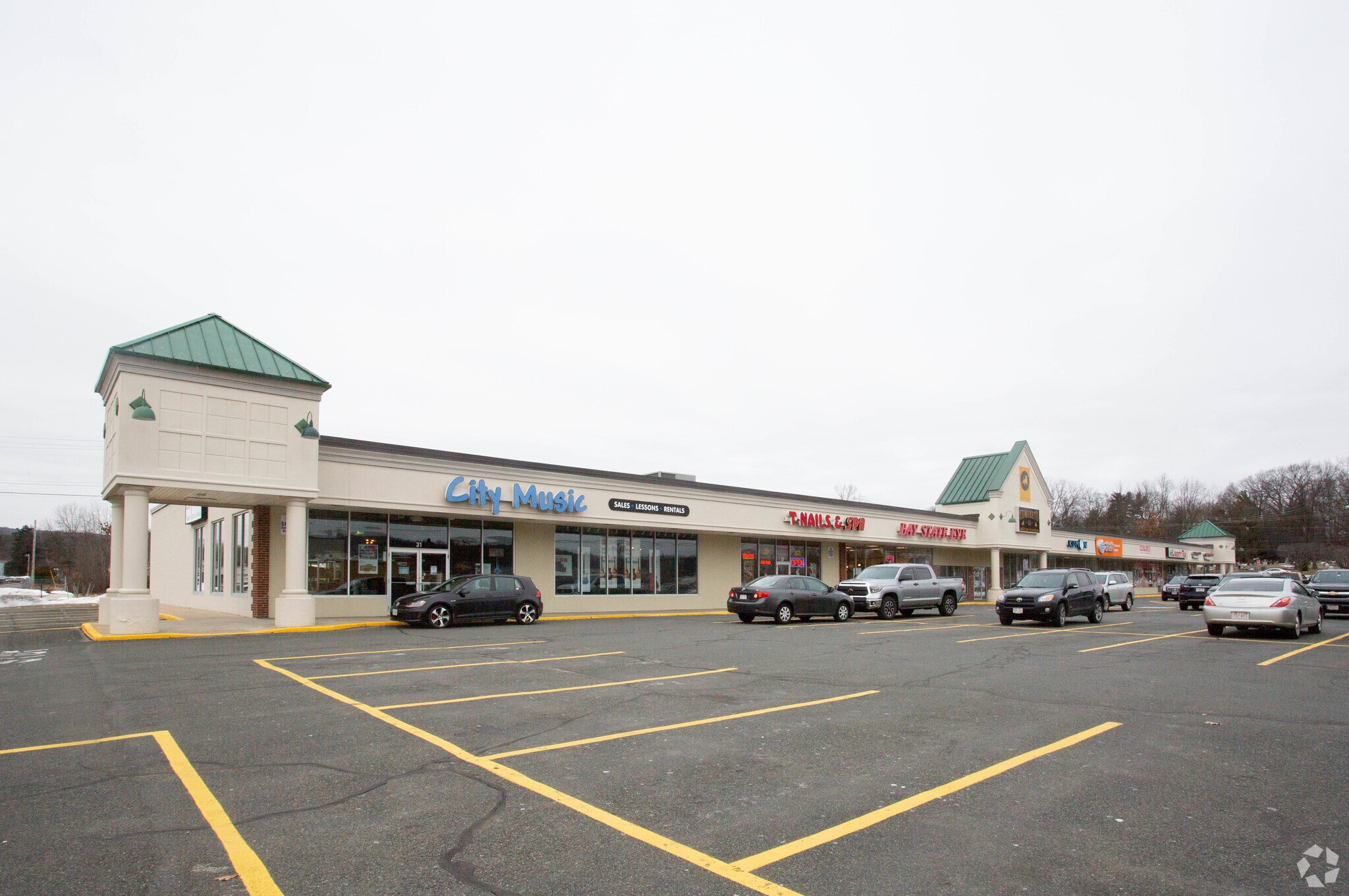 15 Sack Blvd Leominster, MA 01453 Retail Property for Lease on