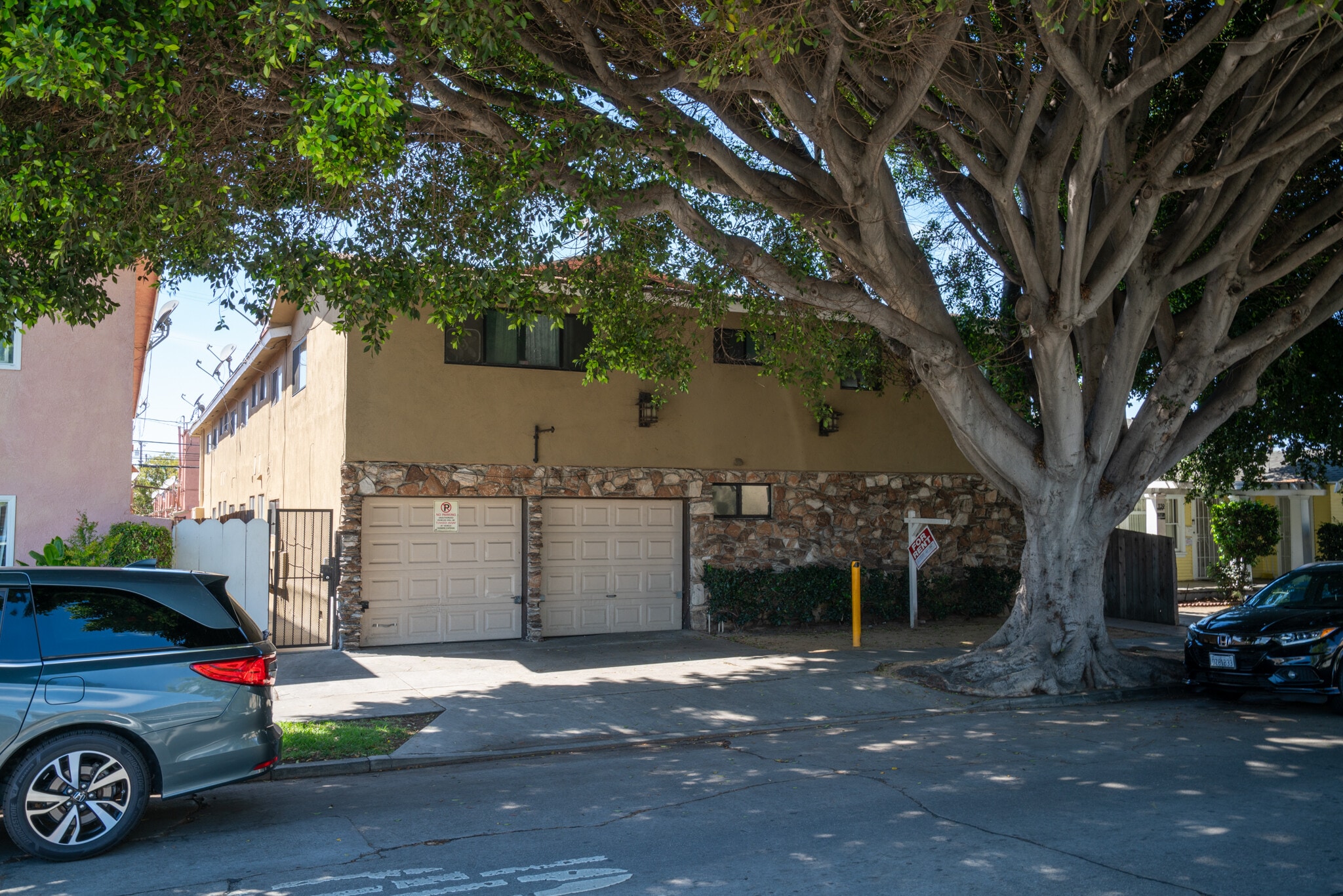 1137 Junipero Ave, Long Beach, CA for Sale