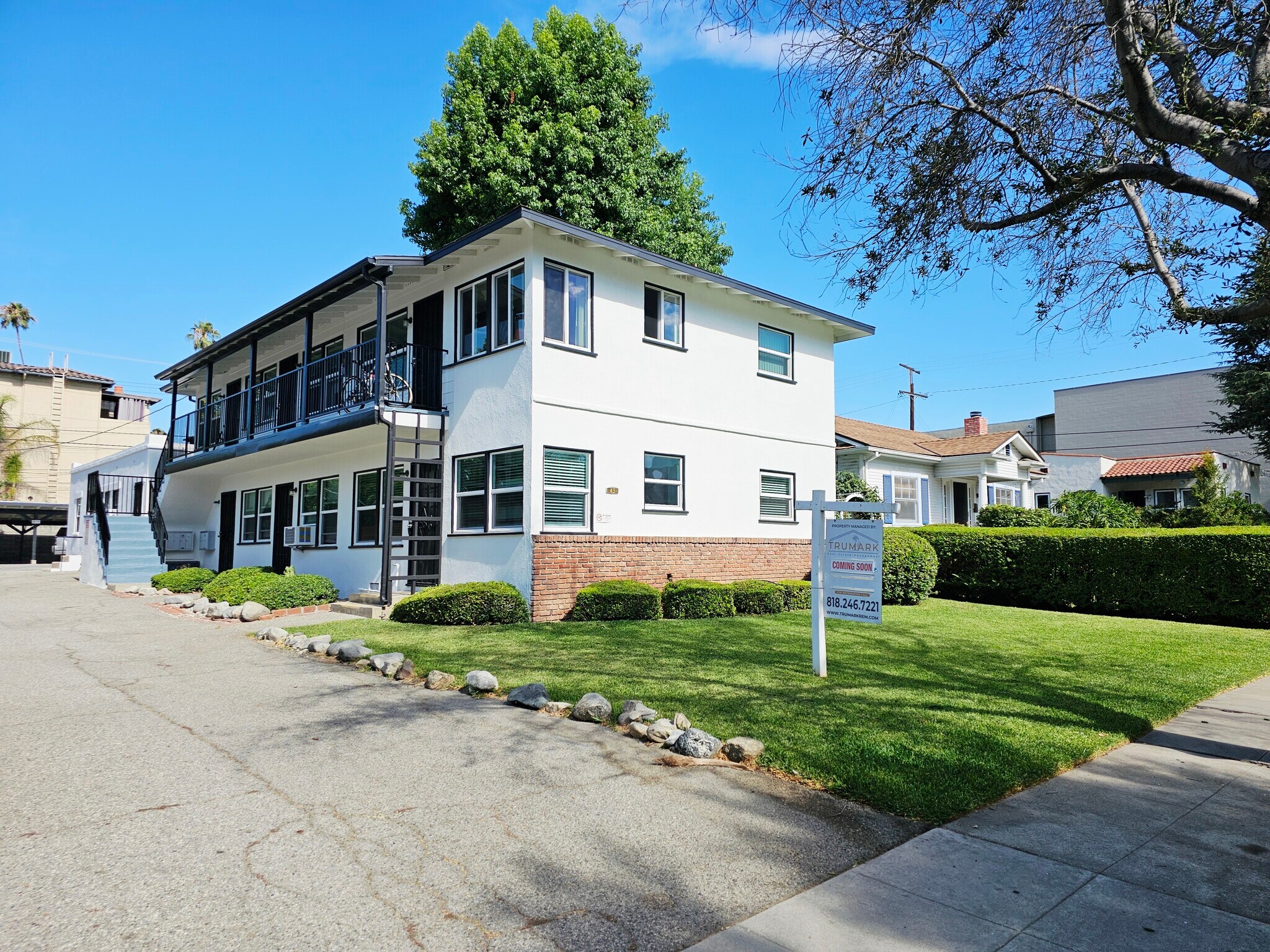 49 S Grand Oaks Ave, Pasadena, CA for Sale