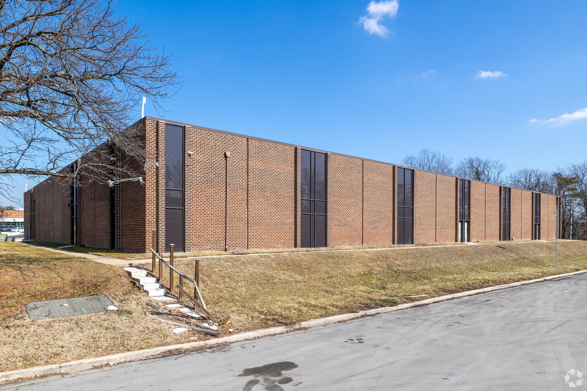 7235 Standard Dr, Hanover, MD for Rent