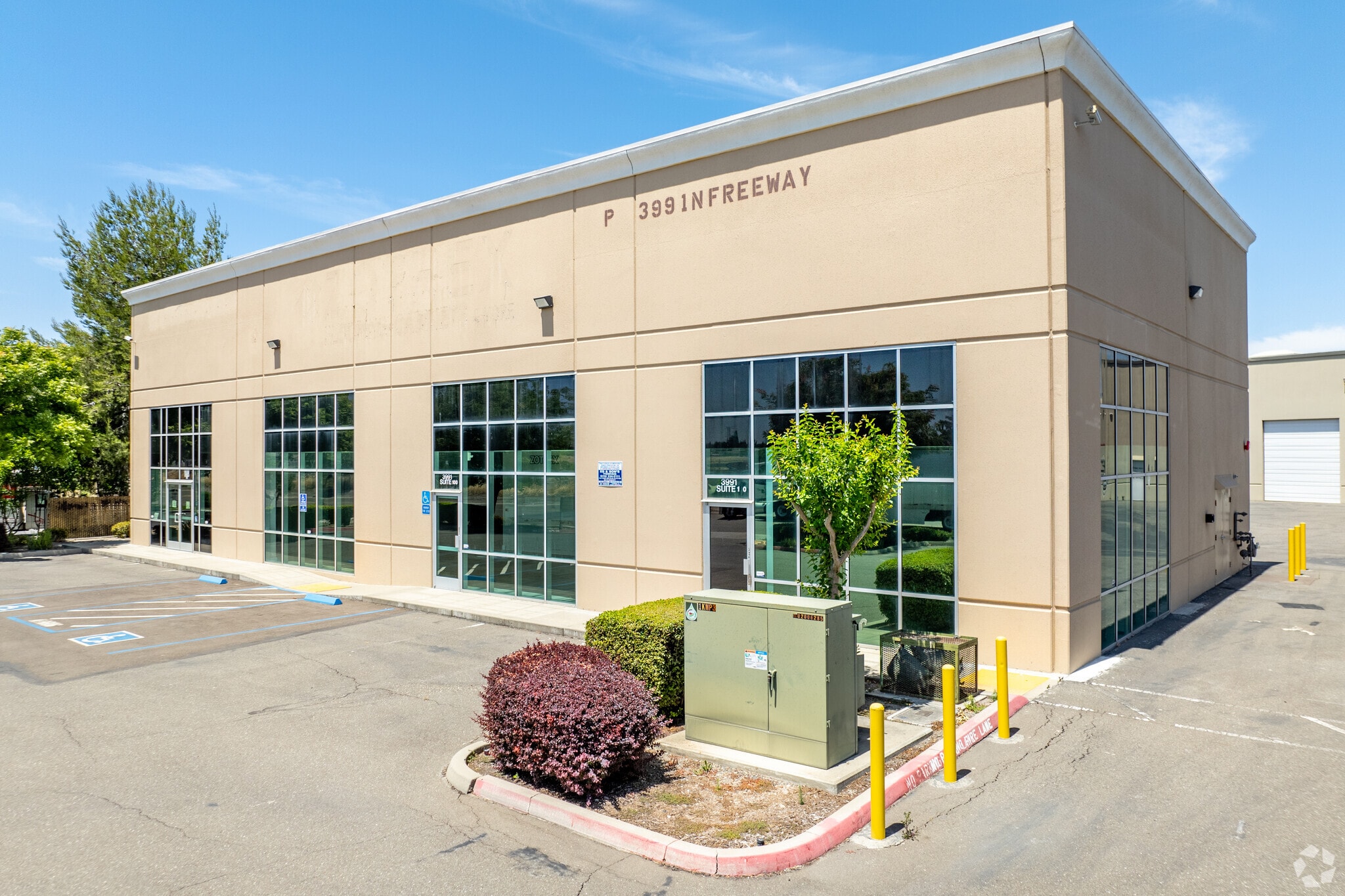 3991 N Freeway Blvd, Sacramento, CA for Rent