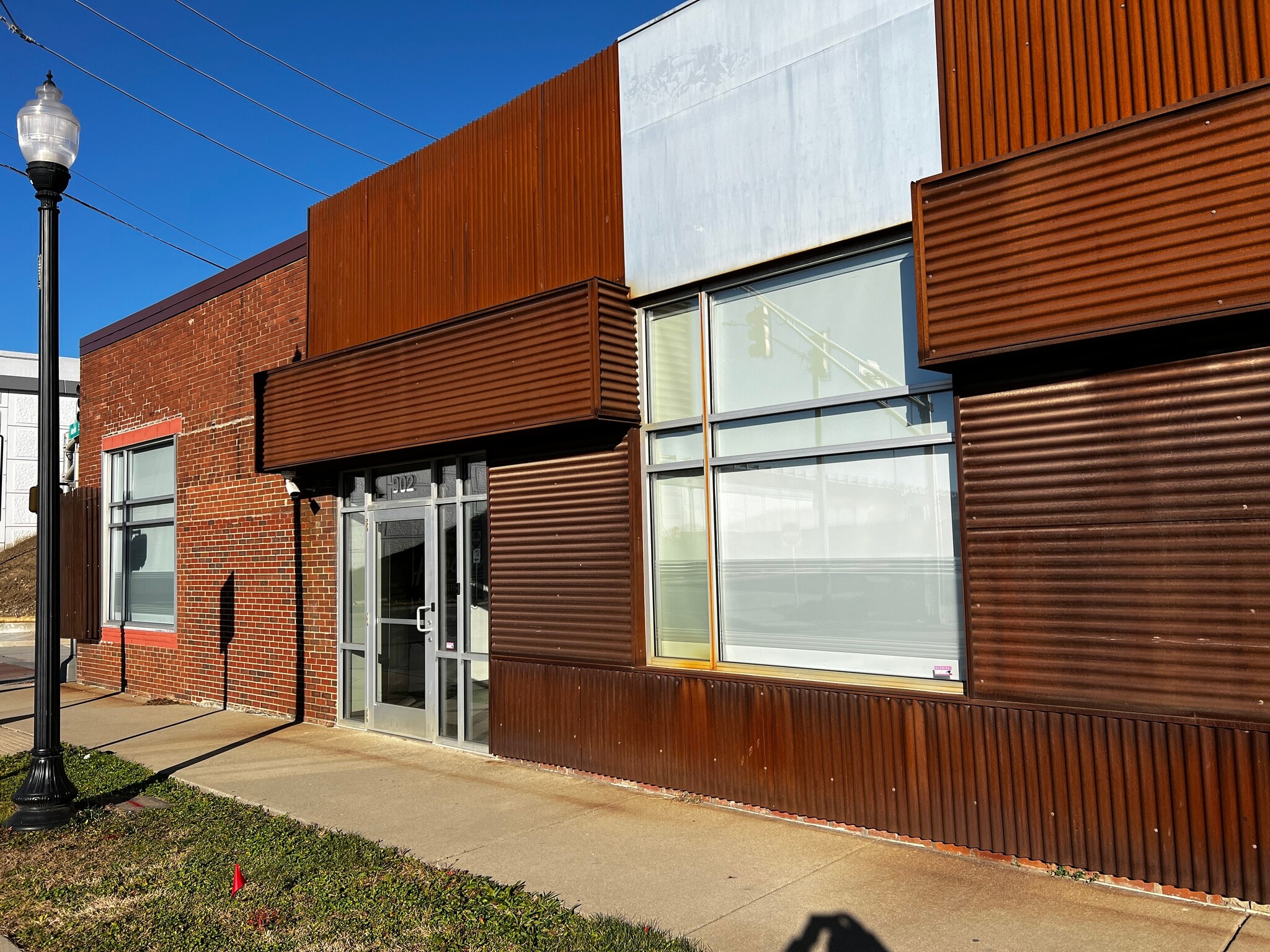 902 E Market St, Indianapolis, IN for Rent