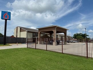 Houma, LA Hospitality - 125 Dixie Ave