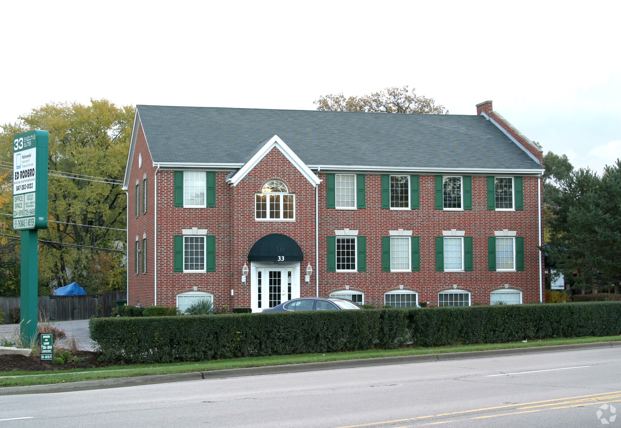 33 Waukegan Rd, Lake Bluff, IL for Sale