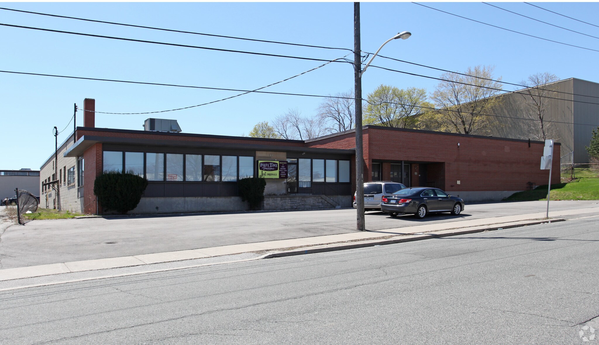 53 Tycos Dr, Toronto, ON for Rent