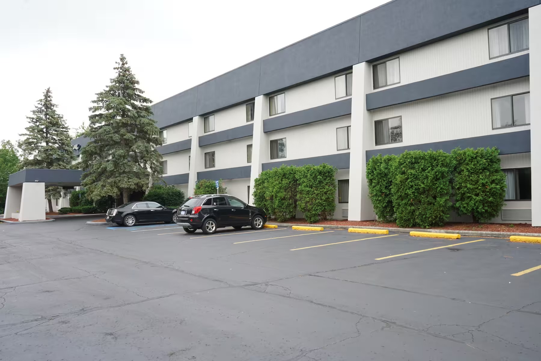 6460 Dixie Hwy, Bridgeport, MI for Sale