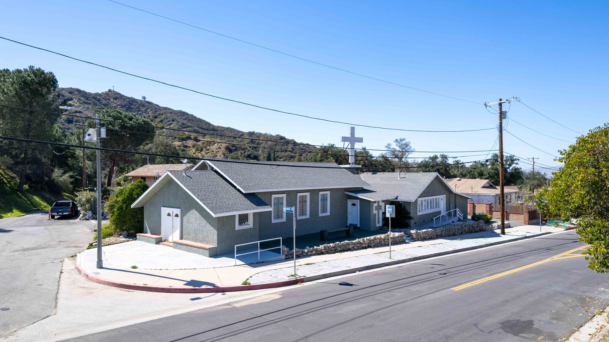 7510 Valaho Dr, Tujunga, CA for Sale