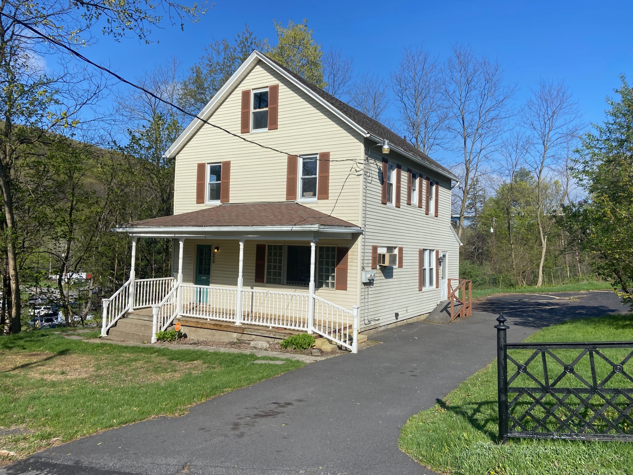 105 Willowbrook Rd, South Abington, PA for Rent