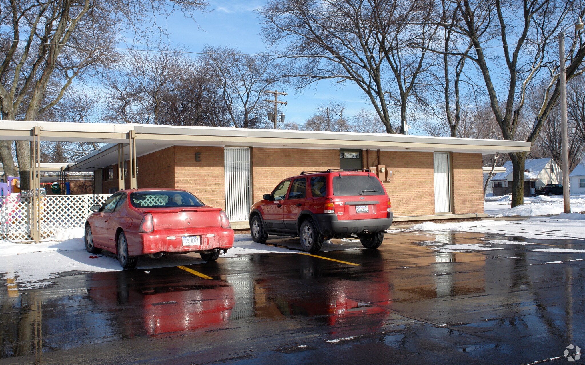 23023 Orchard Lake Rd, Farmington Hills, MI for Rent