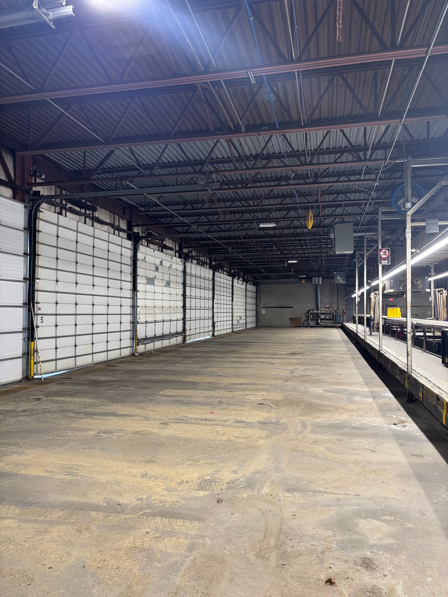 48 Meetinghouse Ln, Sagamore Beach, MA for Sale