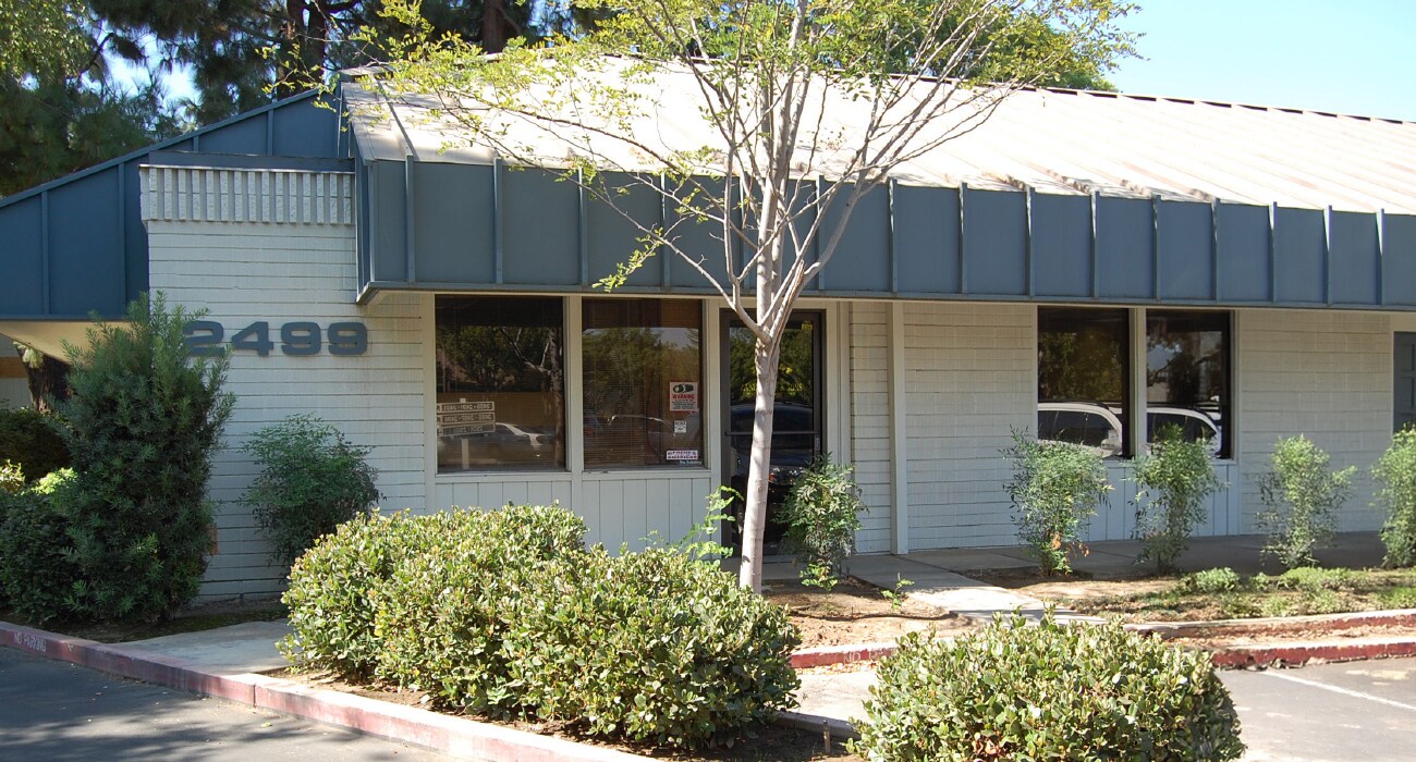 2499 W Shaw Ave, Fresno, CA for Rent
