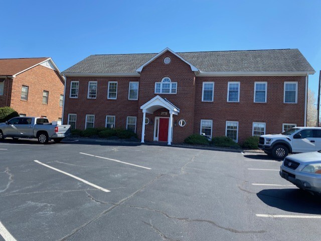3775 Vest Mill Rd, Winston-Salem, NC for Sale