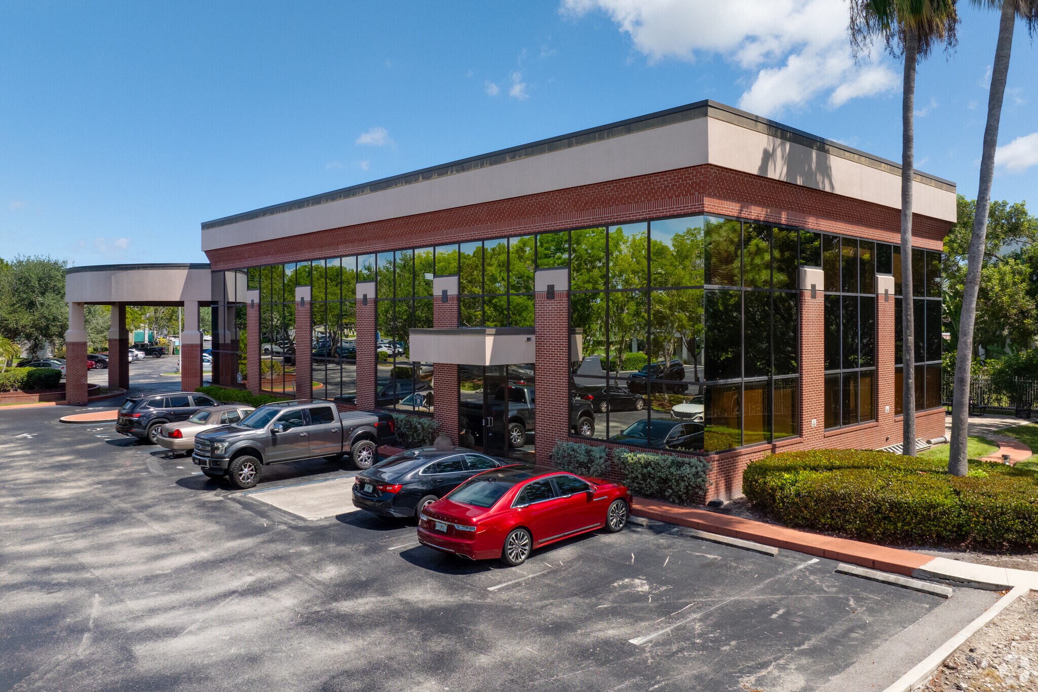 7800 University Pointe Dr, Fort Myers, FL for Sale