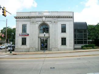 Dixon, IL Office/Retail - 102 S Galena Ave