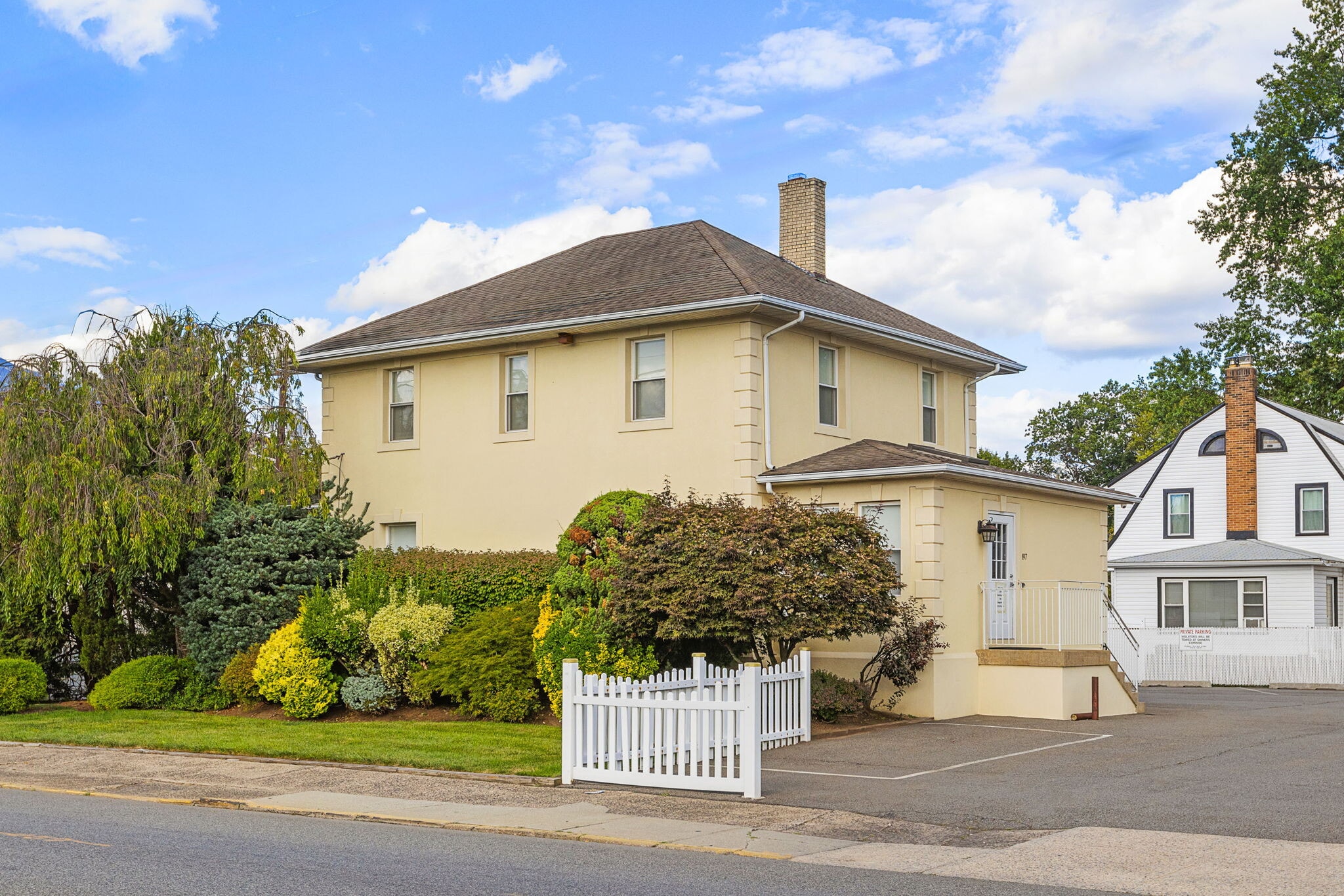 197 S Washington Ave, Bergenfield, NJ for Sale