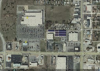 Ponca City, OK Retail - 3010-3012 N 14th St