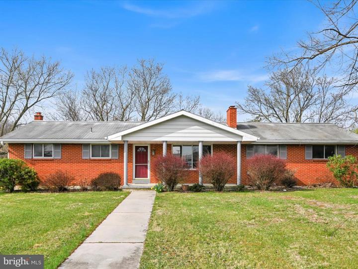 2850 N Market St, Elizabethtown, PA for Sale