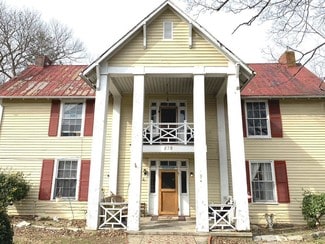 Fincastle, VA Apartments - 579 Botetourt Rd
