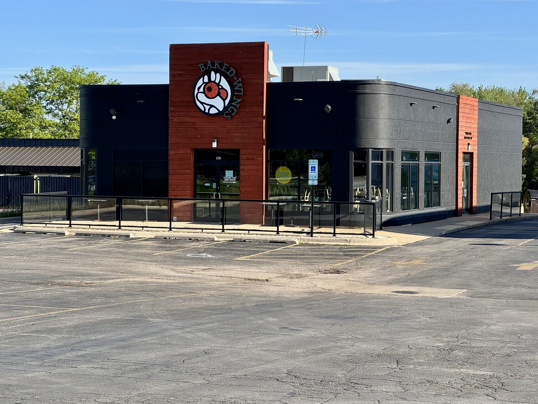 6390 E Riverside Blvd, Loves Park, IL for Rent