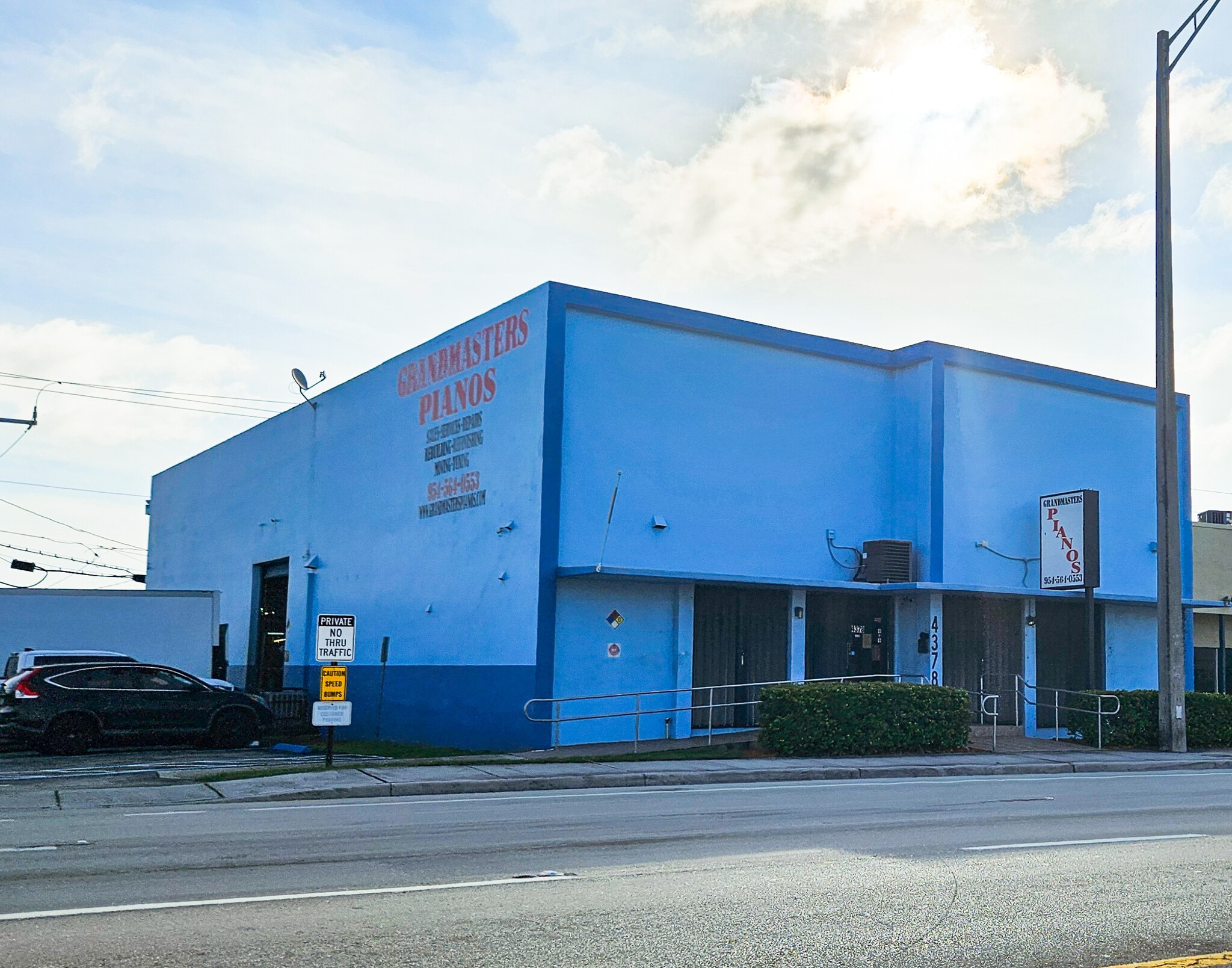 4390 N Dixie Hwy, Oakland Park, FL for Sale