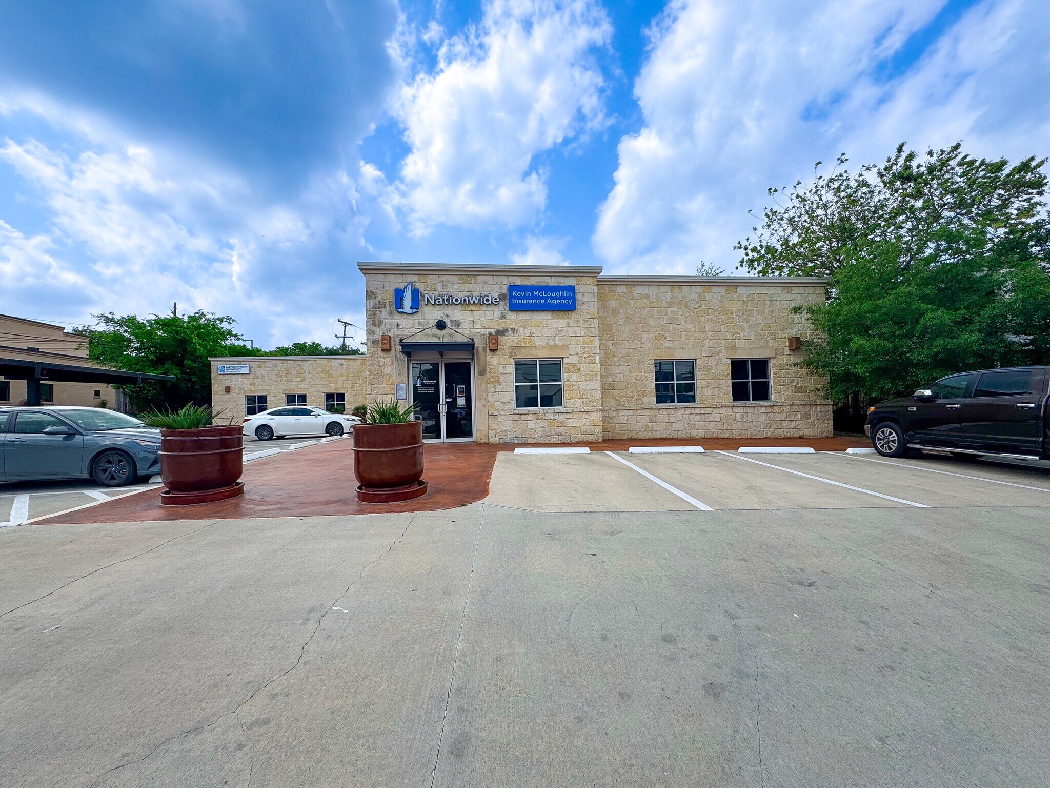 306 W Sunset Rd, San Antonio, TX for Rent