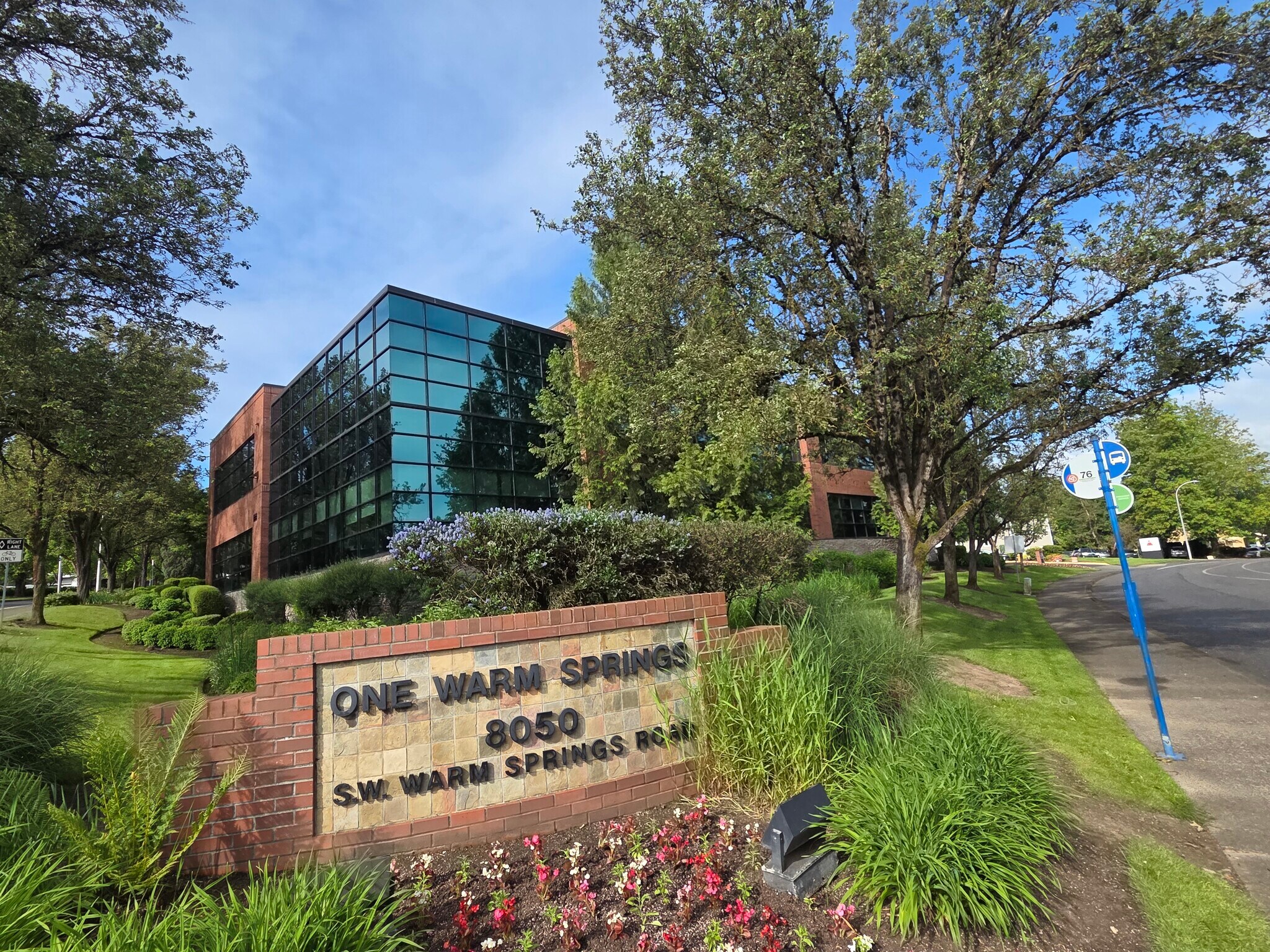 8050 SW Warm Springs St, Tualatin, OR for Rent