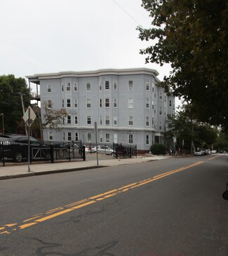 Cambridge, MA undefined - 24 Magazine St