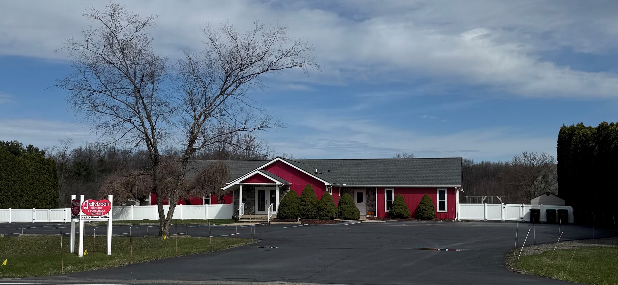120 W Willis Rd, Saline, MI for Sale