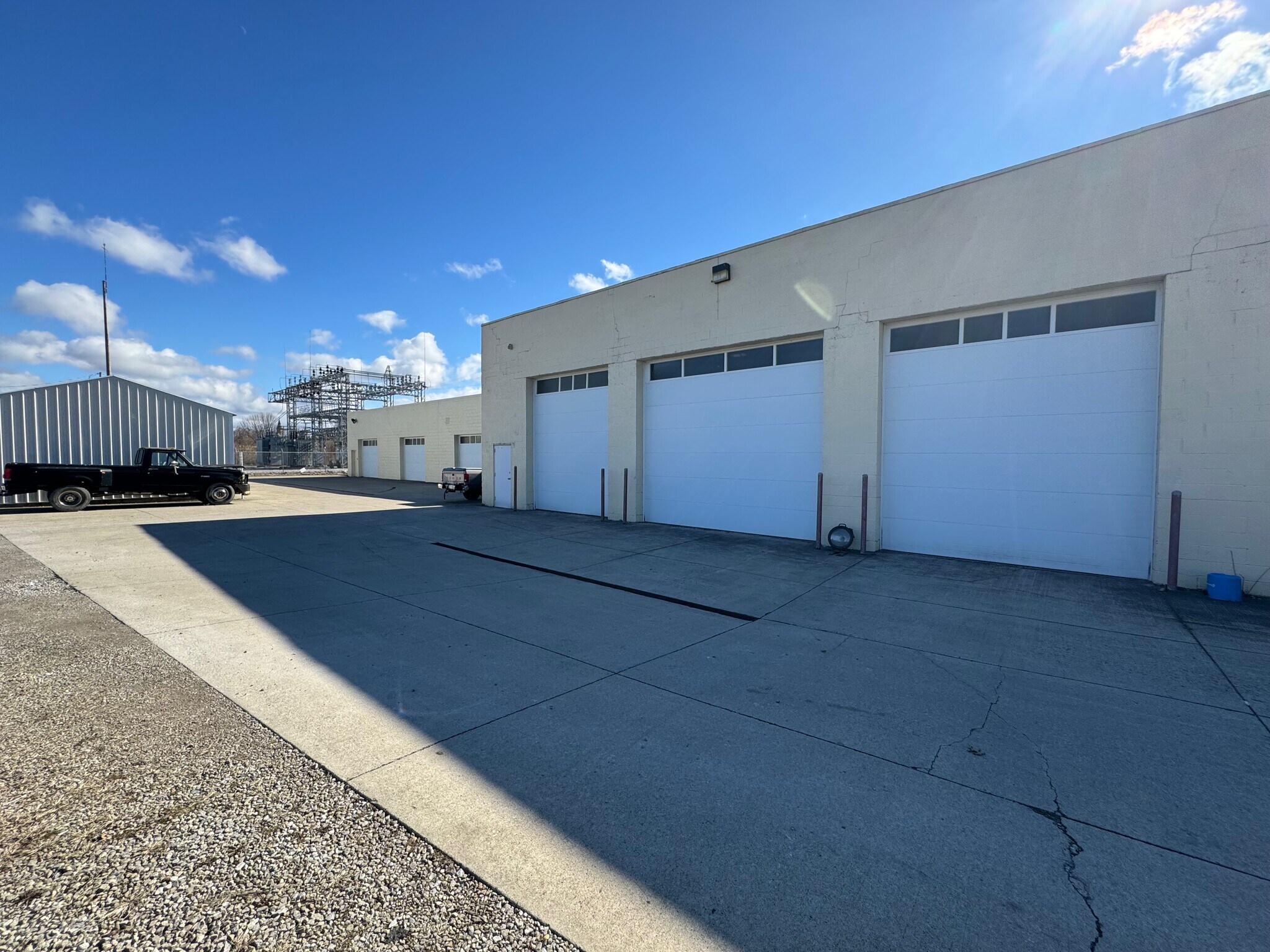 938 W 13th St Lorain, OH 44052 Industrial Property for Sale on