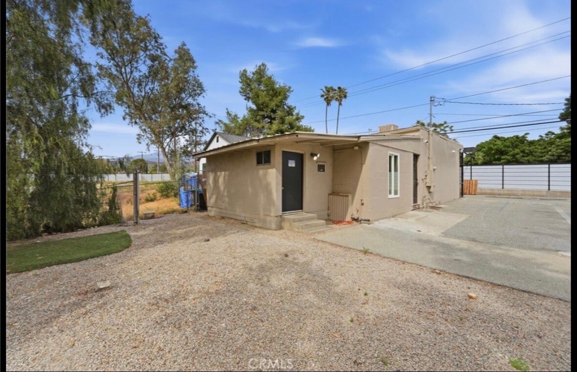 10043 Beaumont Ave, Cherry Valley, CA for Sale