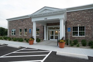 250 N Main St