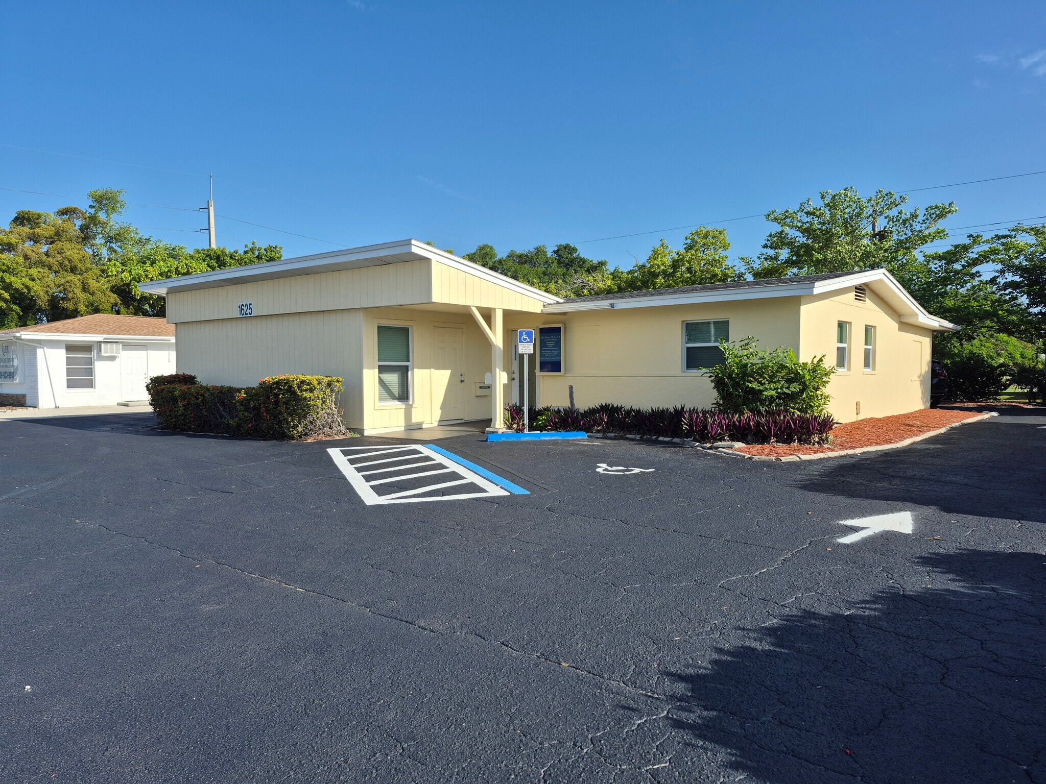 1625 Colonial Blvd, Fort Myers, FL for Sale