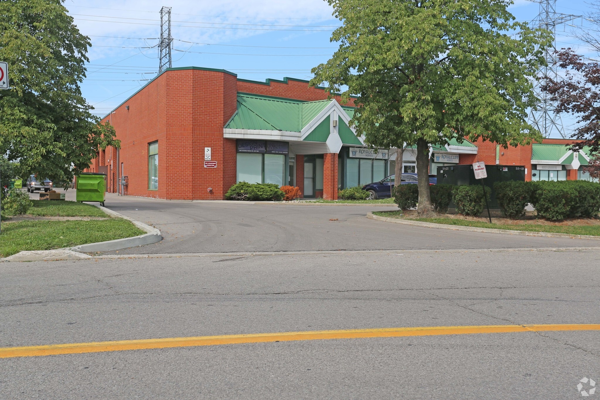 100 Regina Rd, Vaughan, ON for Sale