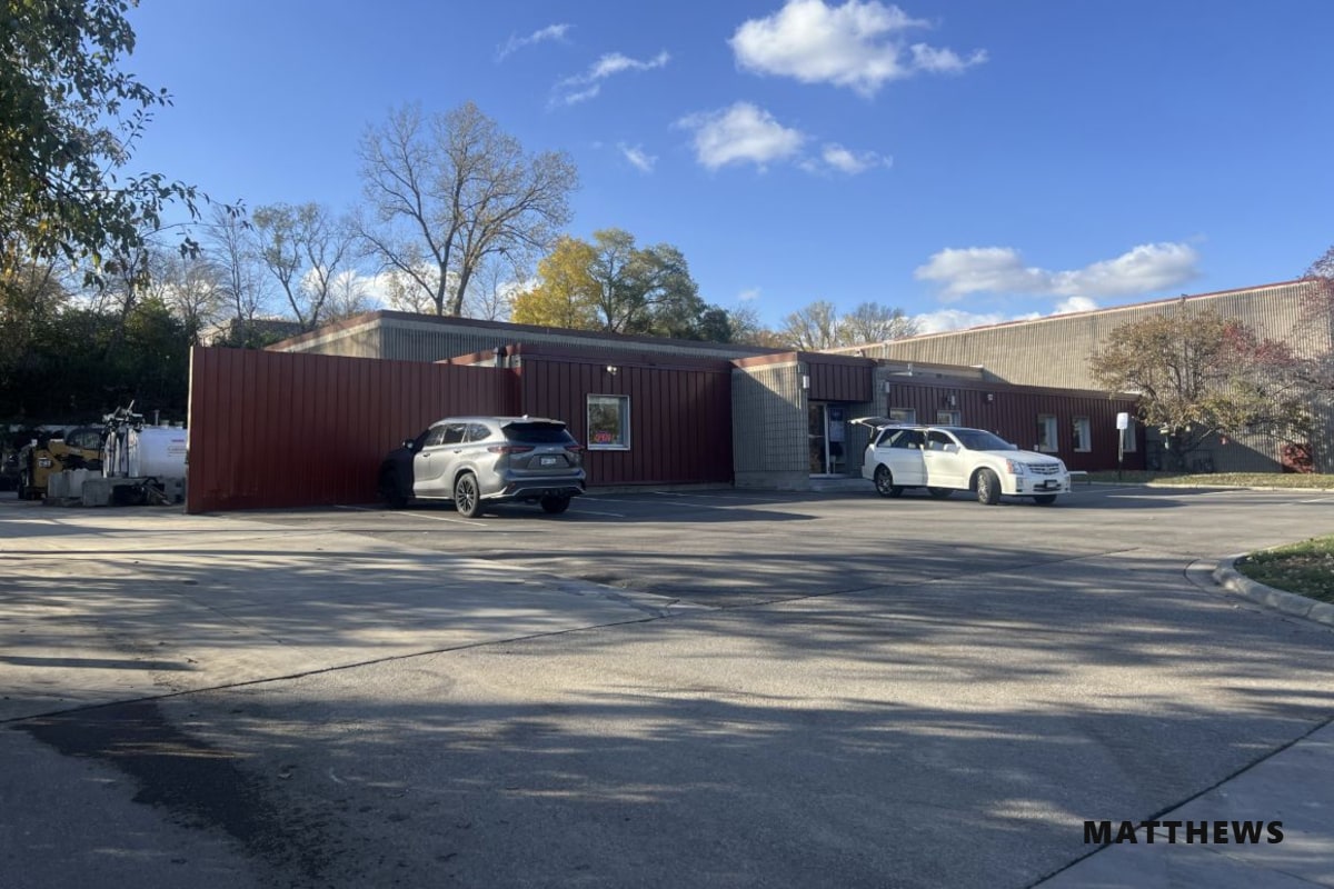 3241 Winpark Dr, New Hope, MN for Rent