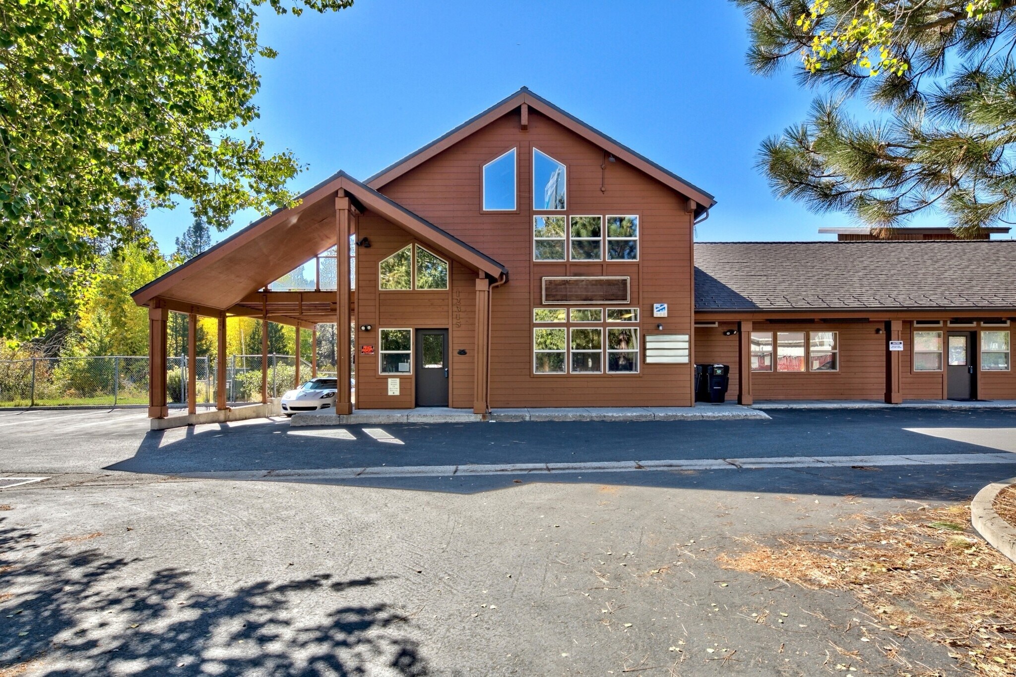 12315 Deerfield Dr, Truckee, CA for Sale