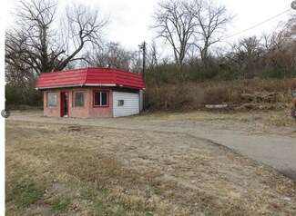 Chanhassen, MN Commercial Land - 608 Flying Cloud Dr