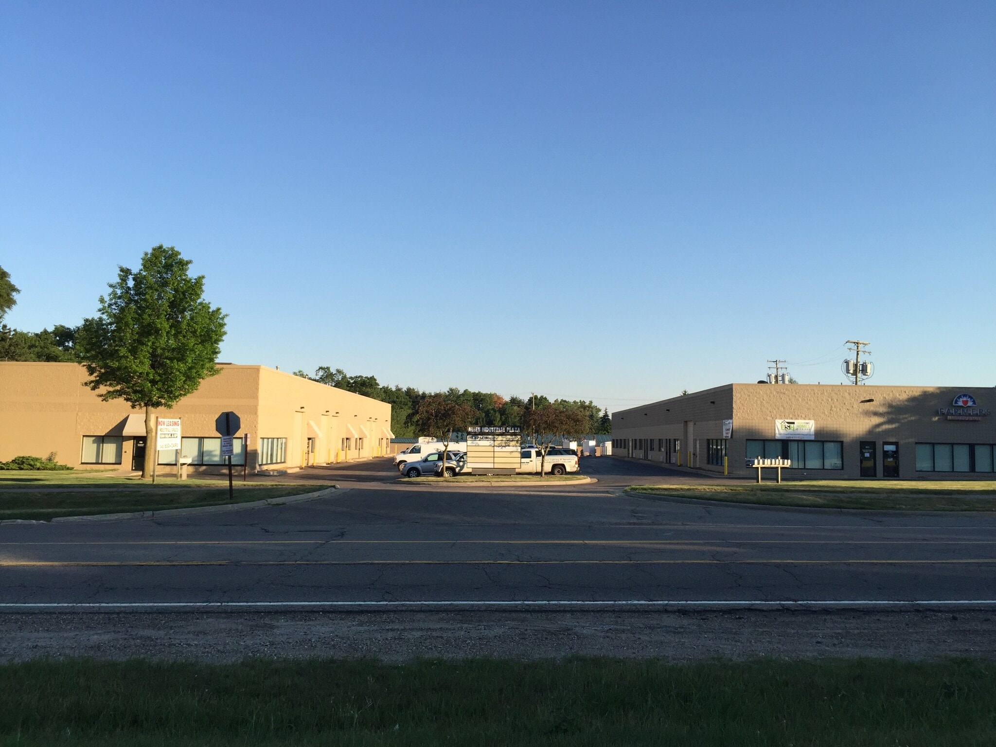 1070-1094 E Avon Rd, Rochester Hills, MI for Rent