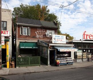 Toronto, ON Storefront Retail/Residential - 243-245 Augusta Ave Toronto, ON Storefront Retail/Residential - 243-245 Augusta Ave