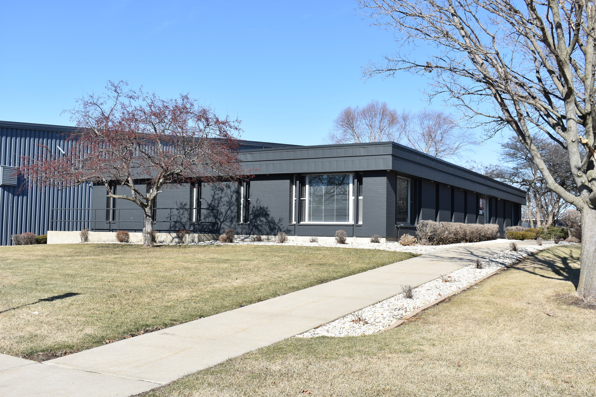 2101 Kennedy Rd, Janesville, WI for Rent